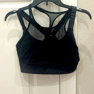 Lululemon Free to Be Mesh - Double Layered Sports Bra - Size 8 - Black
